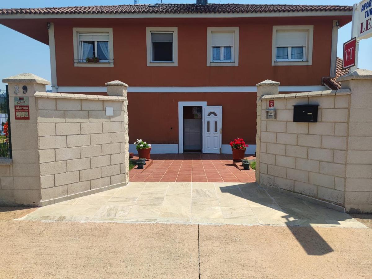 Apartamentos Turisticos Lemos O Pedrouzo Dış mekan fotoğraf